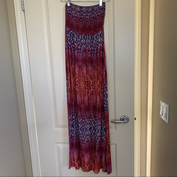 Ricki’s Strapless Maxi Dress - Picture 2 of 3